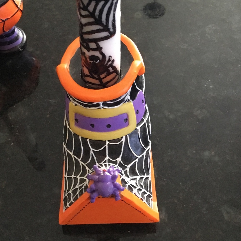 Halloween witch boots with spiderwebs! - Picture 3 of 7